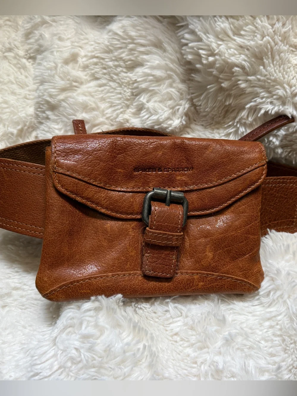 Spikes & Sparrow Missouri Leather Waist Bag in chesnut cognac Brown - Picture 8 of 10